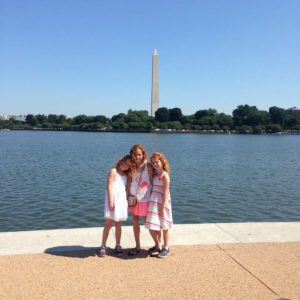 three girls traveling to Washington D.C.